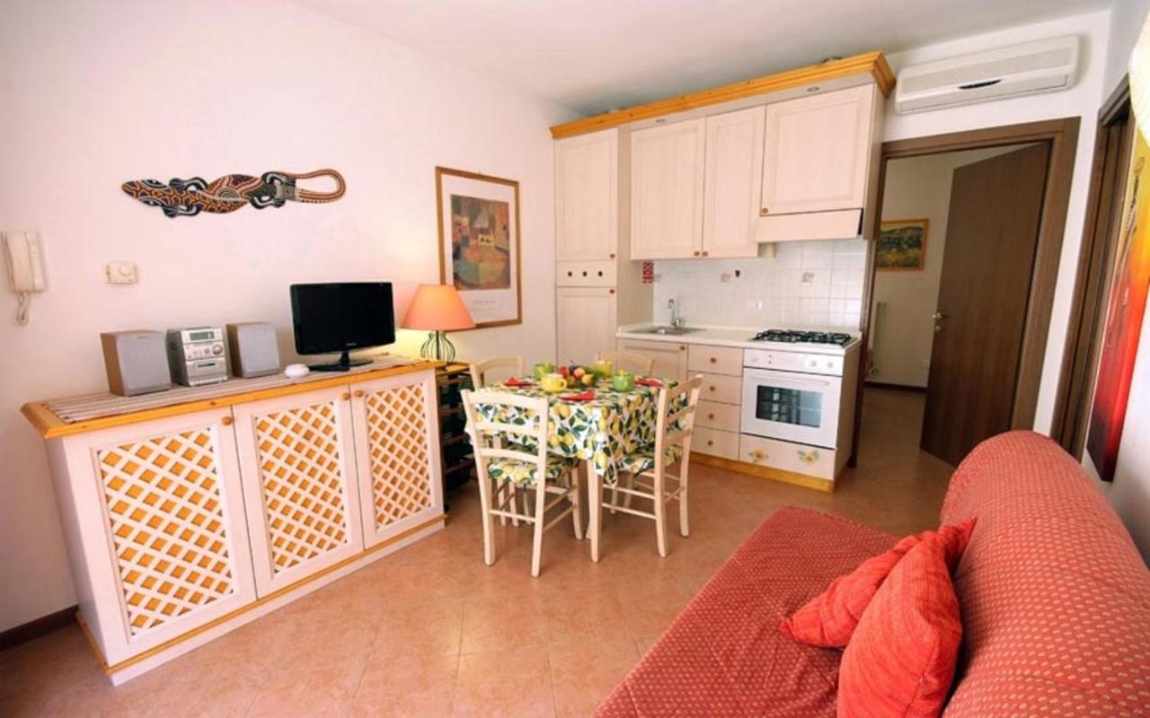 Residence Rex Lo Scoglietto Punta Ala Exterior photo