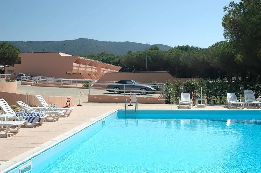 Residence Rex Lo Scoglietto Punta Ala Exterior photo